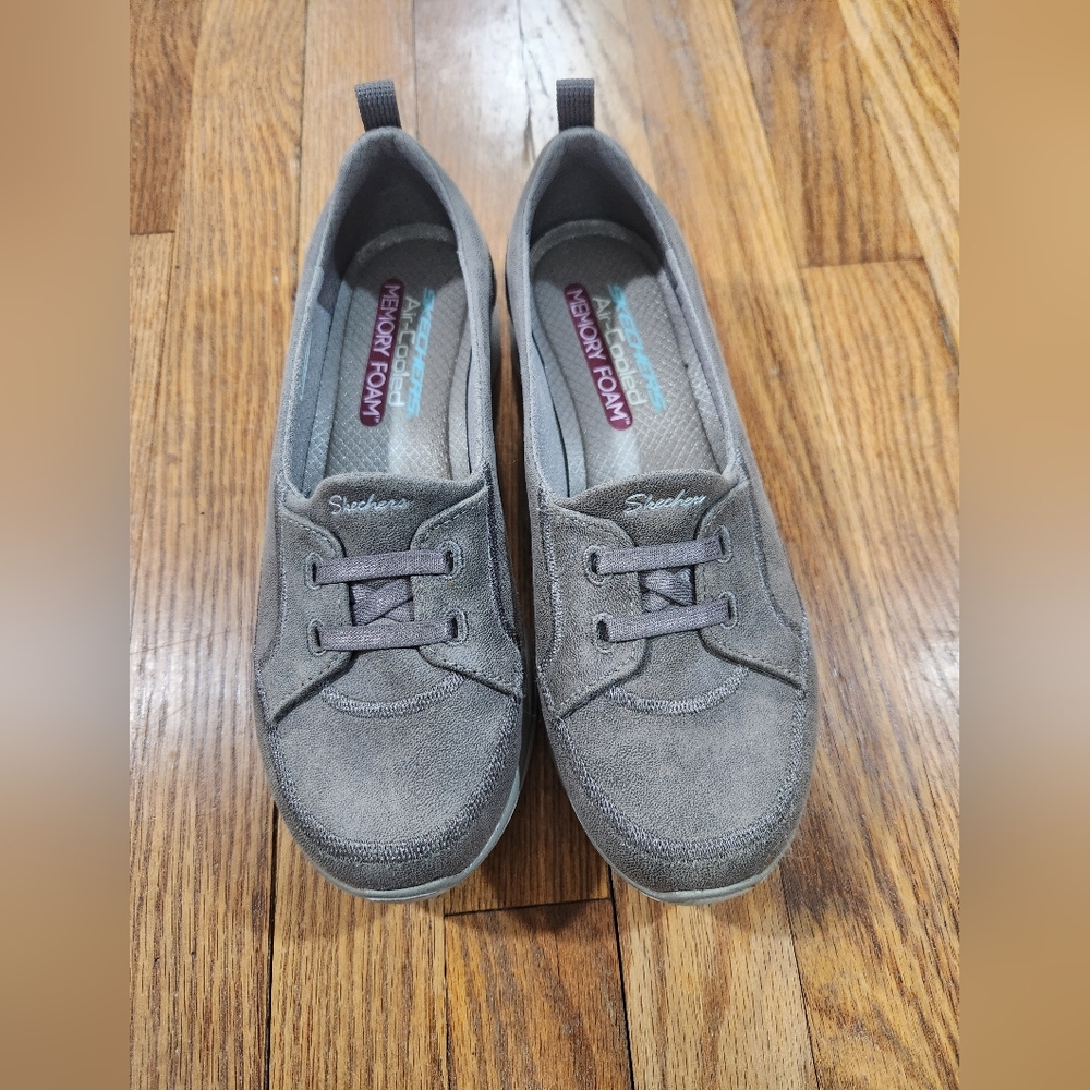 Sketchers Air-Cooled Memory Foam size 8.5 Slip on flats. Taupe color